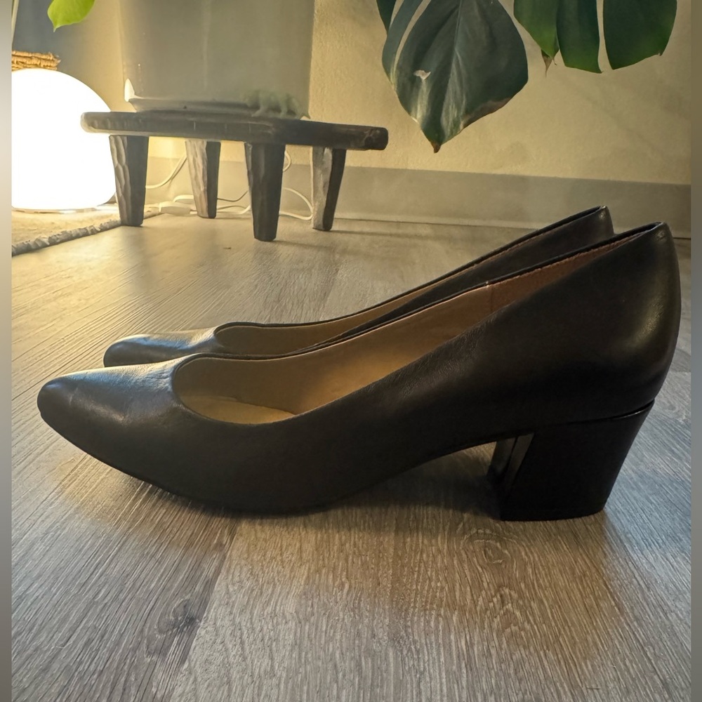 Classic Black Naturalizer Heel
